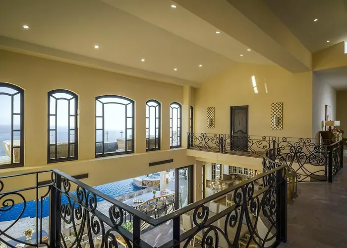 Di Mare 5-star Cabo Experience Villa