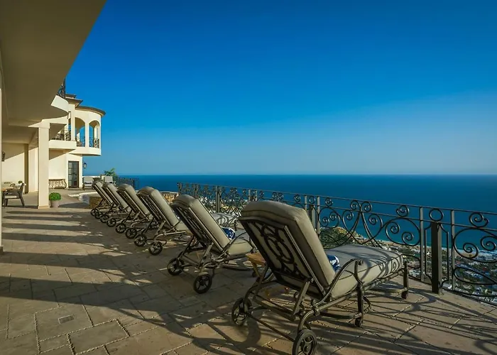 Di Mare 5-star Cabo Experience Villa